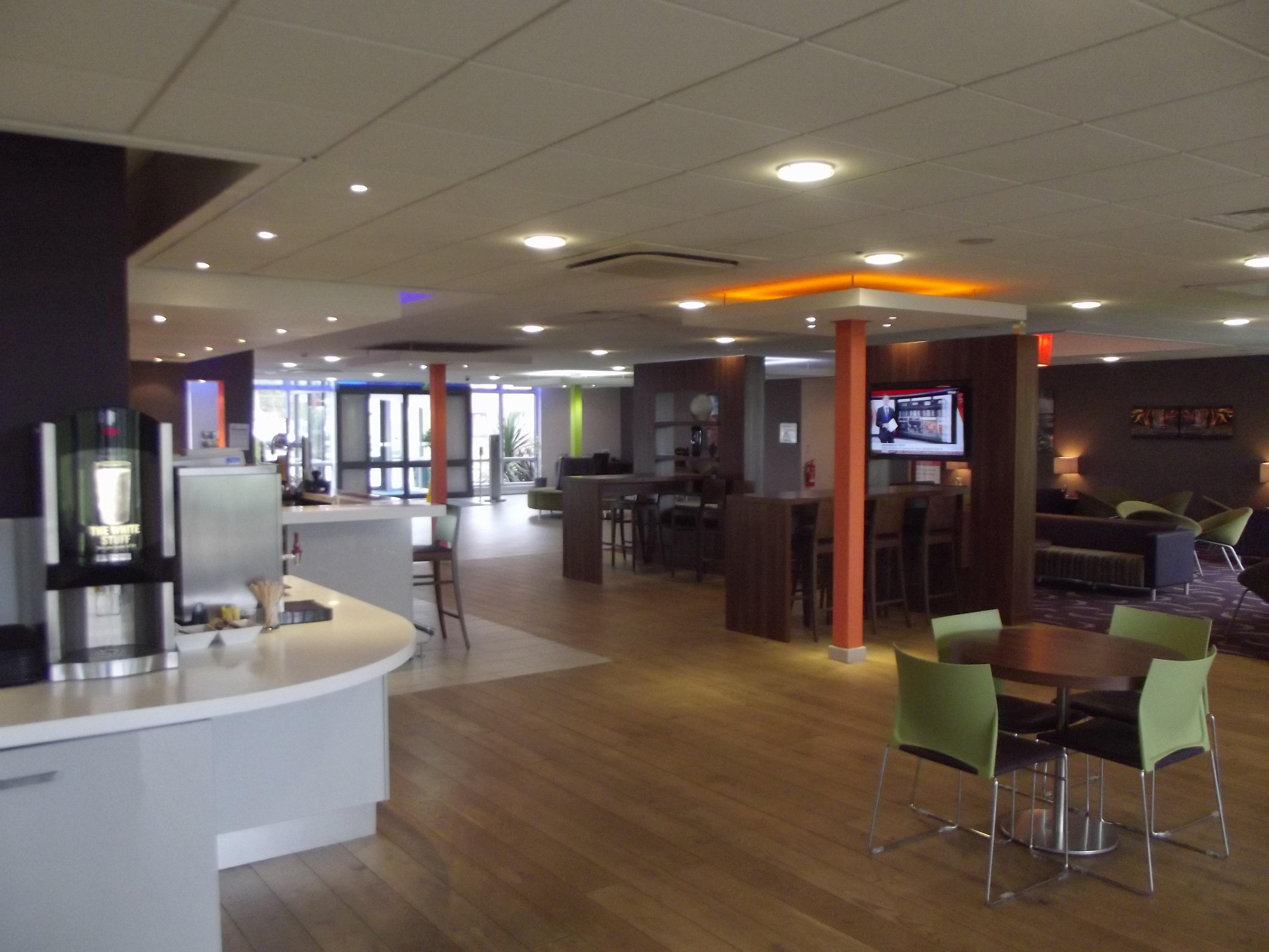 Holiday Inn Express Preston South By Ihg Ngoại thất bức ảnh
