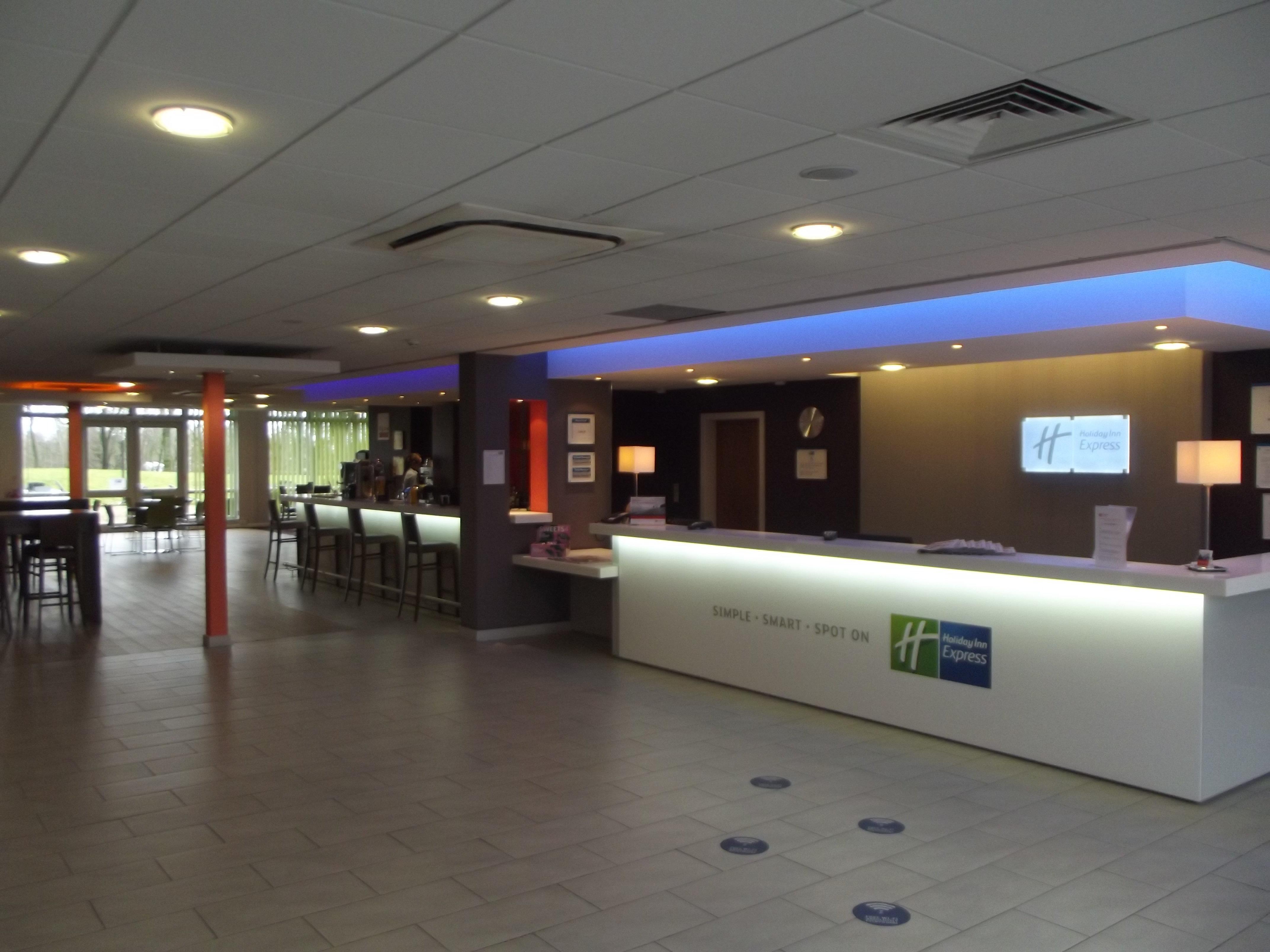Holiday Inn Express Preston South By Ihg Ngoại thất bức ảnh