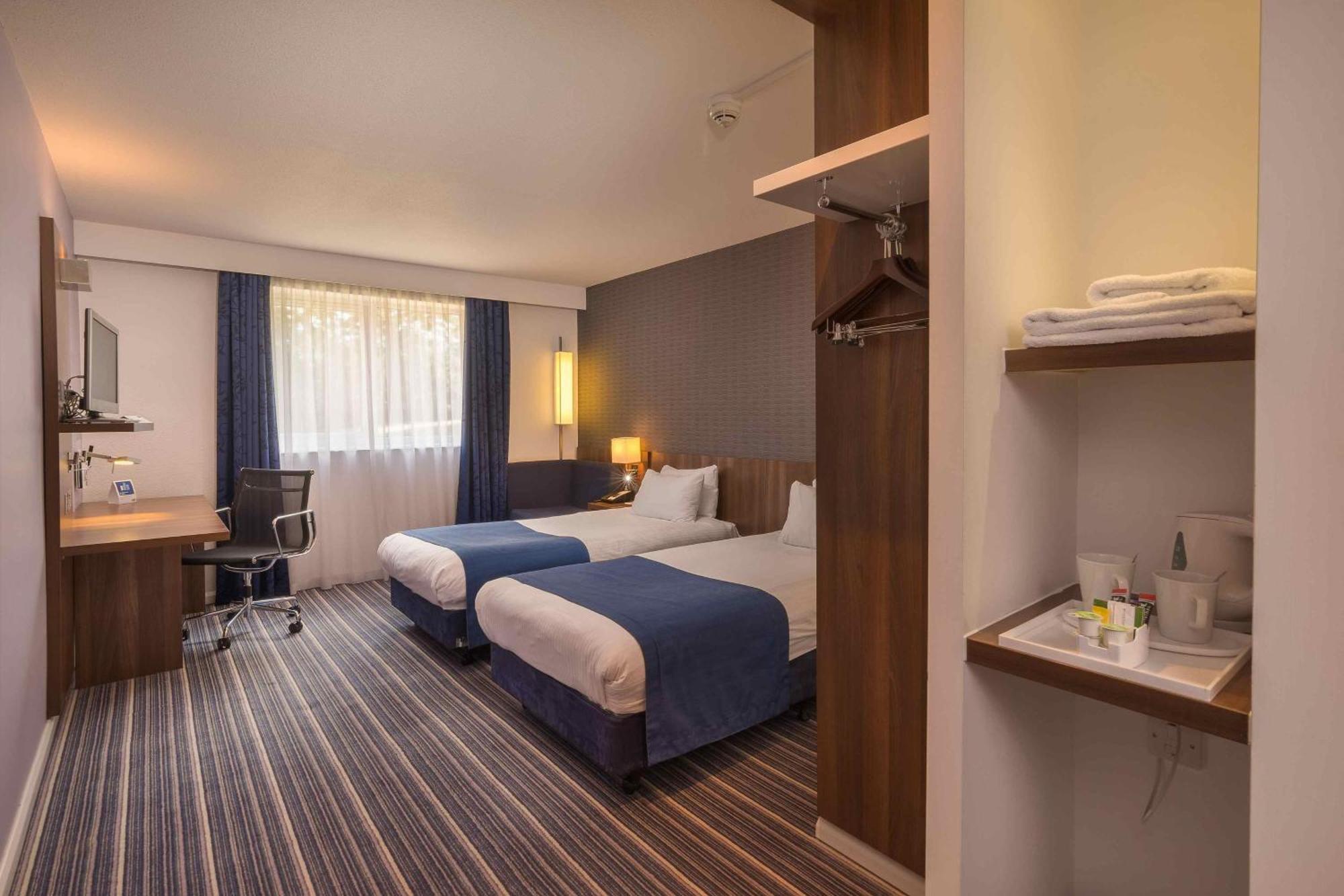 Holiday Inn Express Preston South By Ihg Ngoại thất bức ảnh
