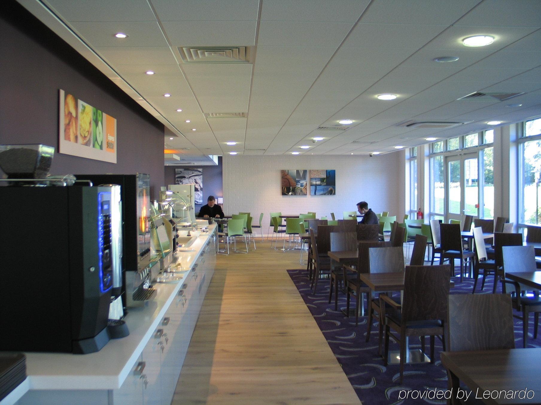 Holiday Inn Express Preston South By Ihg Ngoại thất bức ảnh