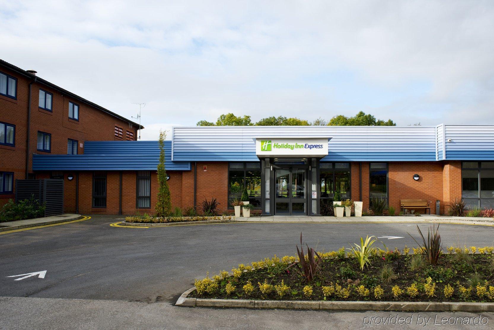 Holiday Inn Express Preston South By Ihg Ngoại thất bức ảnh